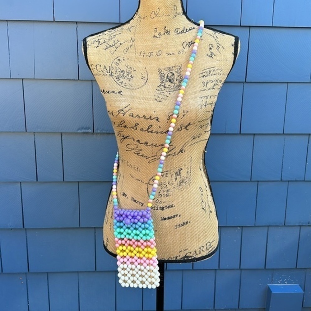 💜🩷💙Crossbody beaded cell phone holder in purple, blue, green, pink, yellow
